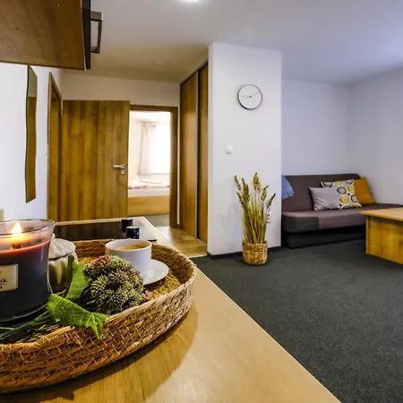 Michaela アパートホテル