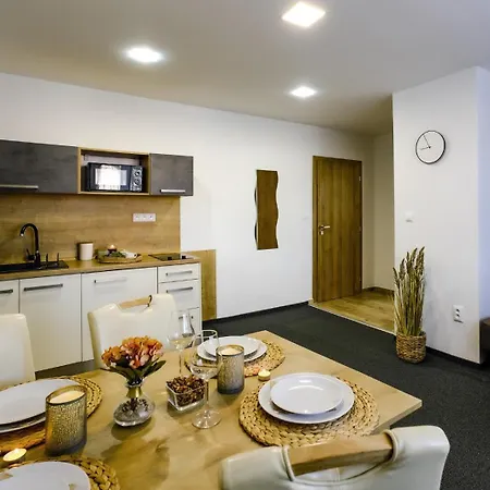 アパートホテル Michaela Bešeňová